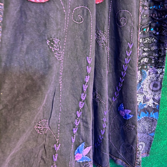 174 NWT Purple Hippie Handmade Floral Embroidered W/Leg Boho Trouser Crop Pant - Picture 6 of 15